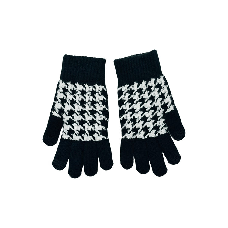 Good Faith Enterprises Ltd.Knitted Gloves