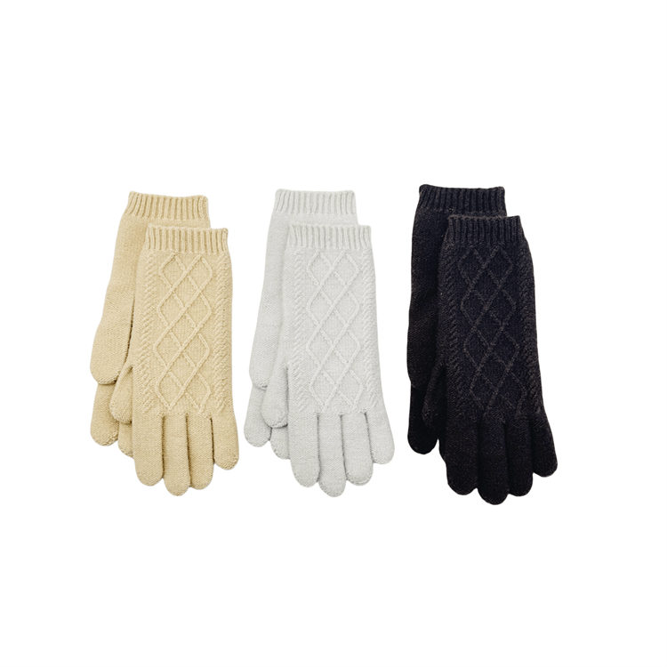 Good Faith Enterprises Ltd.Knitted Gloves